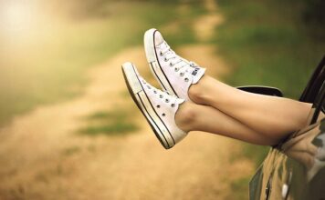 Czy warto kupić samochód kia carens?